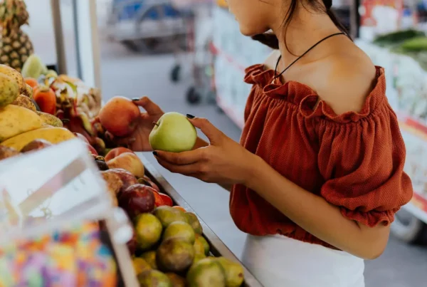 Rachat de crédit ou renégociation de prêt ? Comparatif complet, avantages, cas concrets pour faire le bon choix.